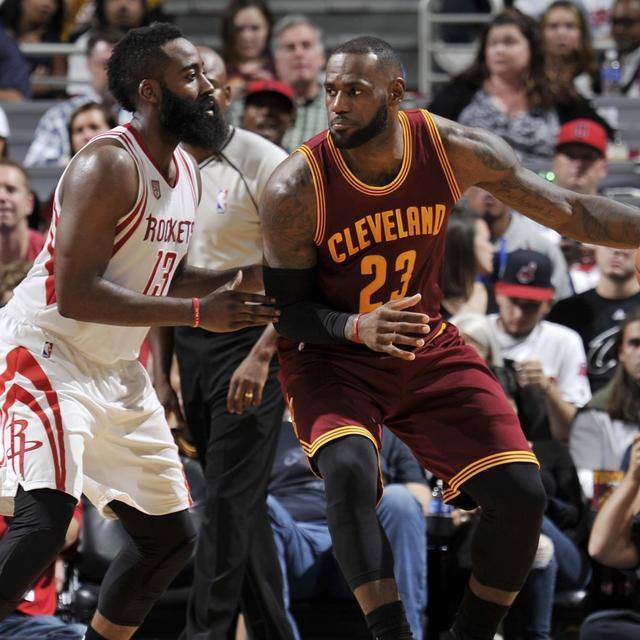 默默行善！约罗为一名癌症患者捐赠1500英镑并留言祝福（低调善举：约罗向癌症患者捐助1500英镑并送上祝福）