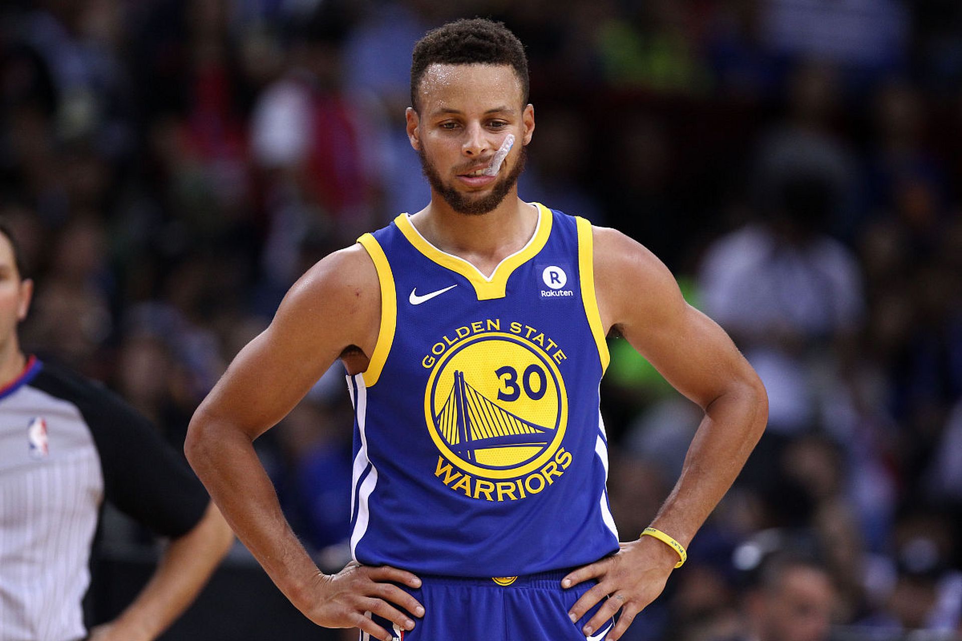 国足备战世界杯又晚了，邵佳一主打年轻牌，30岁老将淡出新国家队（国足世界杯备战再度滞后，邵佳一主打年轻化，30岁老将逐步淡出新国足）