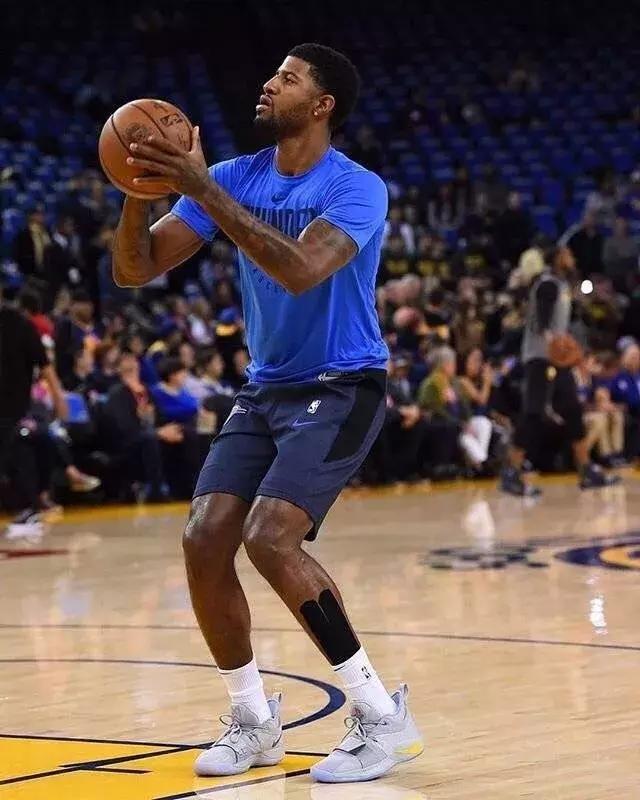 2米门将&“6国元帅”：两名法国球员随阿森纳U16夺冠（两位法国小将随阿森纳U16夺冠：2米门神与“六国元帅”）