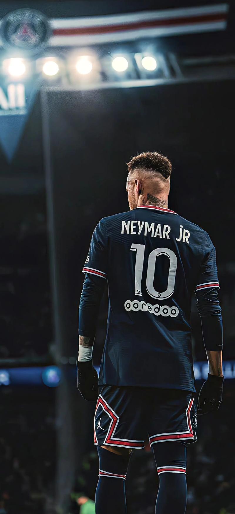 英超第14轮综述：利物浦平局+切尔西爆冷，阿森纳5分领先稳居榜首（英超第14轮盘点：利物浦战平、切尔西冷负，阿森纳以5分优势领跑）