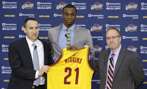 大卫-路易斯：未来会当教练；在慕尼黑夺得欧冠那夜太疯狂了（大卫-路易斯：未来将执教，慕尼黑欧冠封王之夜太疯狂）